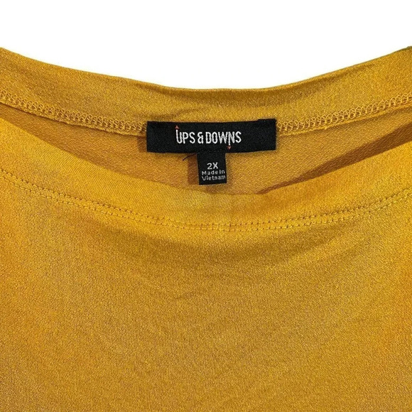 Ups & Downs Yellow Blouse Plus Size 2X Cold Shoulder Short Sleeves Jersey Knit - Picture 4 of 4